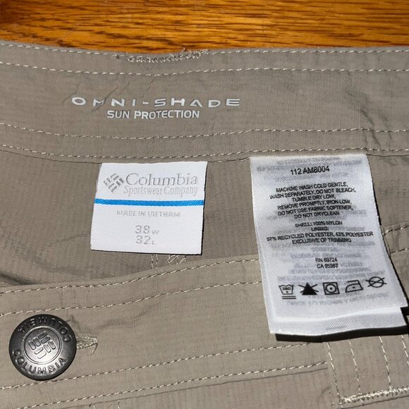 Columbia Cargo Pants Adjustable Size 38 | Used Conditon - Picture 6 of 7